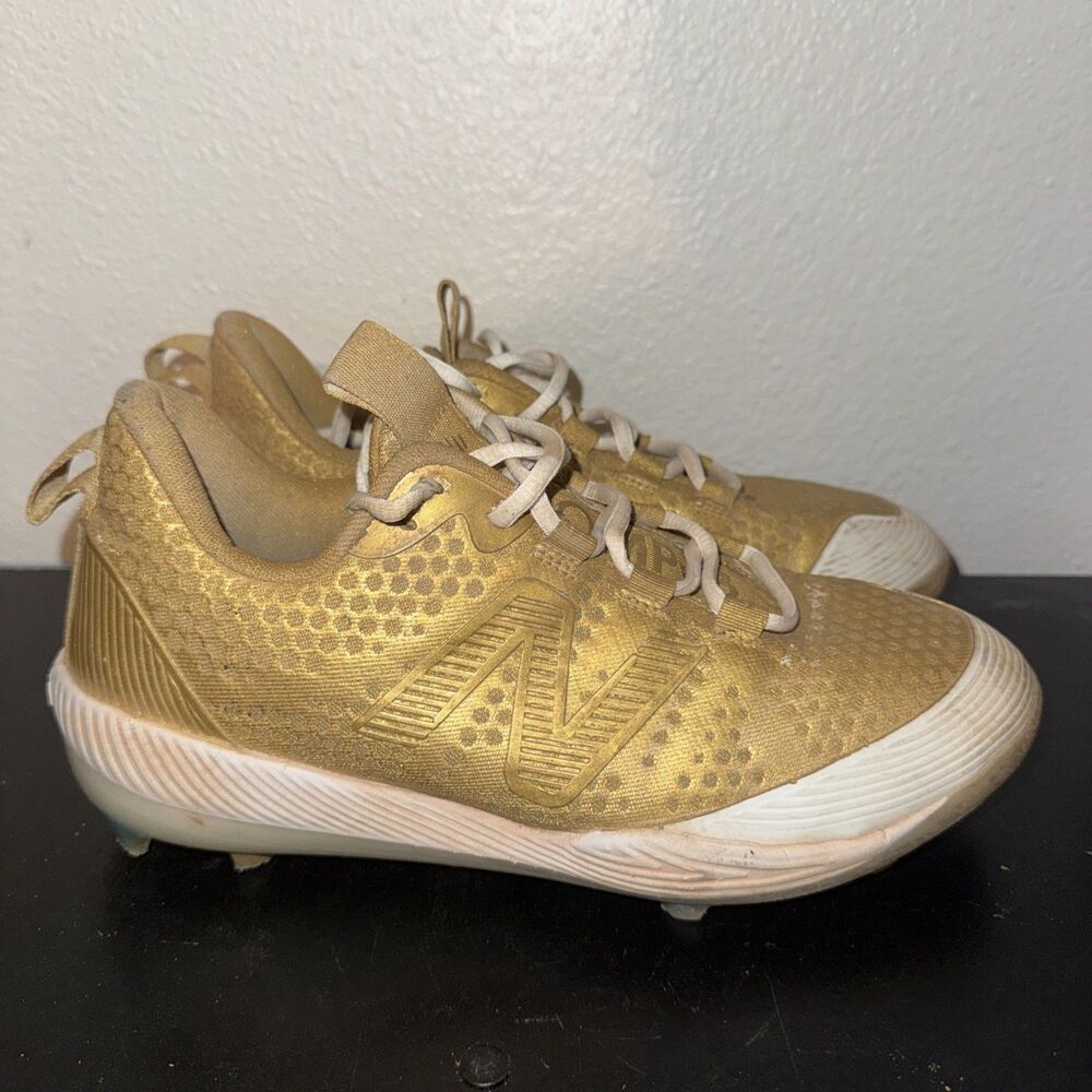 New Balance FuelCell COMPv3 LCOMPTW3 White TPU Molded Baseball Cleats Men’s 7.5
